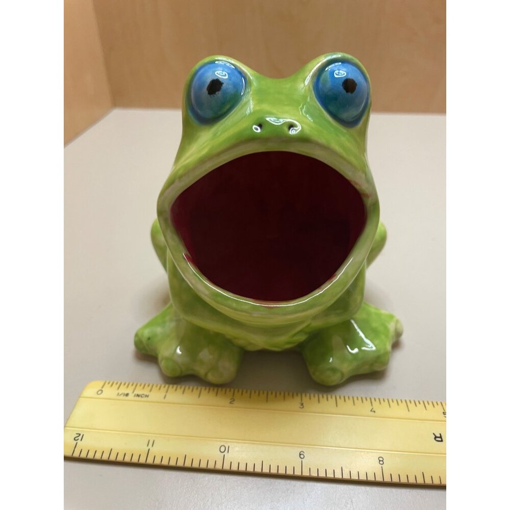 VTG Ceramic Frog Scrubbie Holder Sponge Caddy Soap Dish Figural Frog - Picture 9 of 10